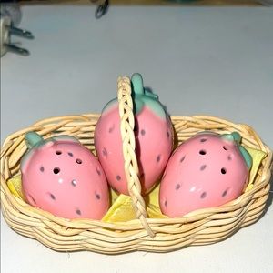 Vintage Strawberry - Salt,  Pepper & sugar Shakers in Basket